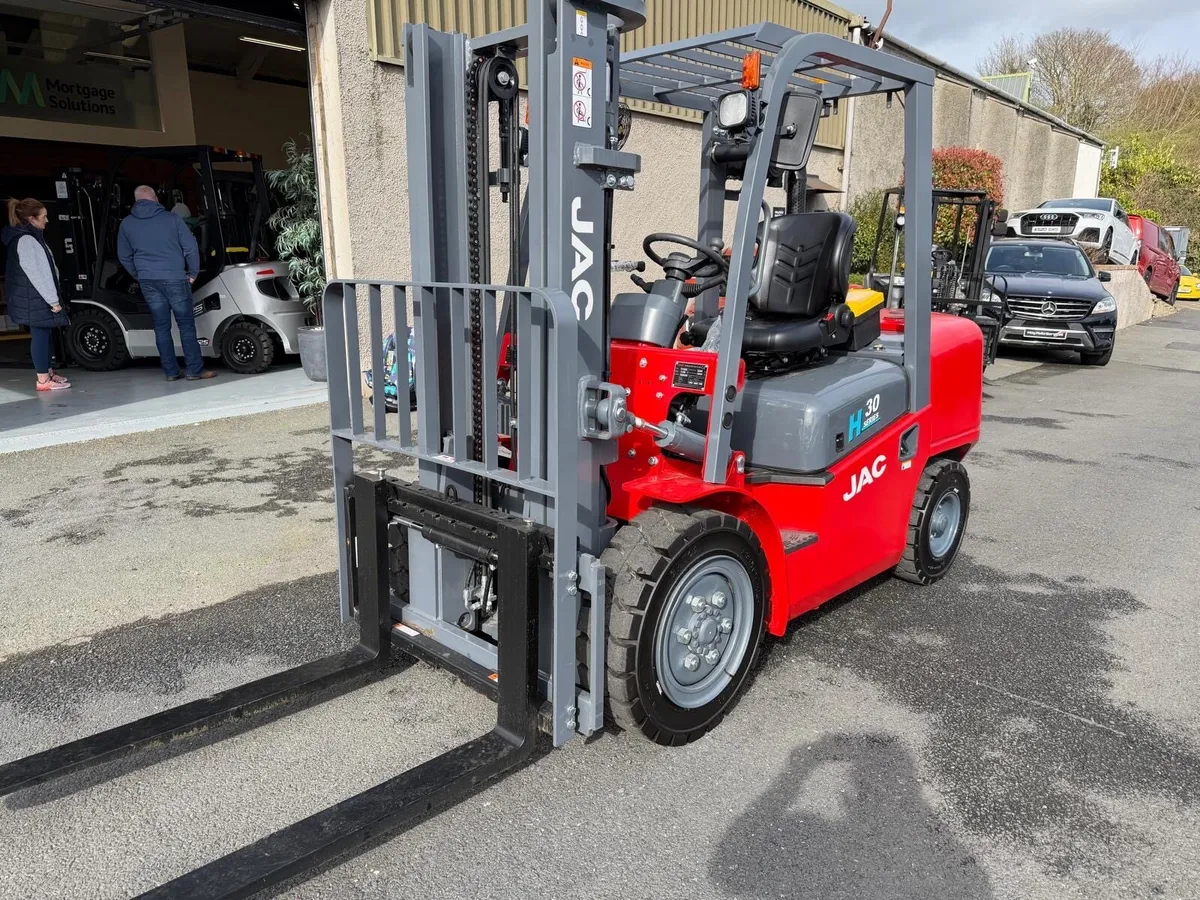 Brand New 3 Tonne JAC Forklift - Image 3