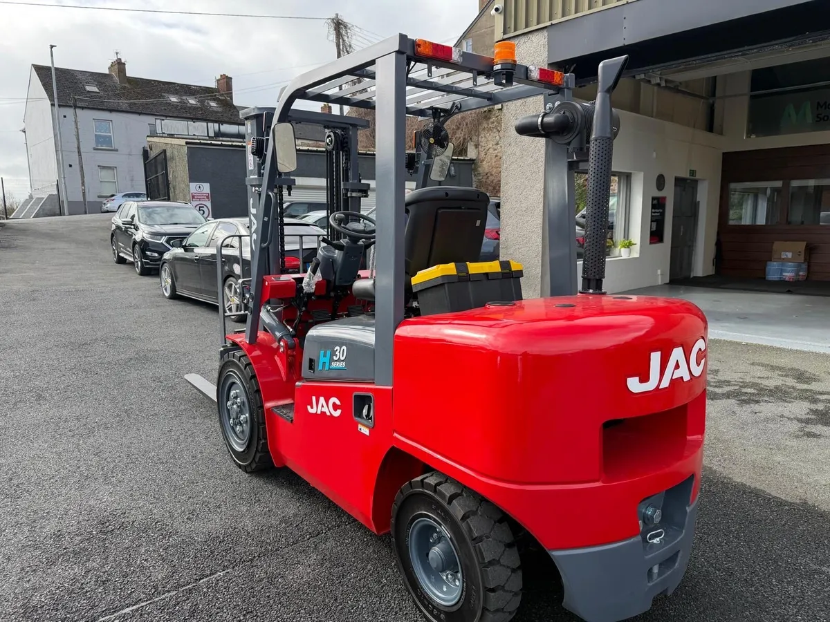 Brand New 3 Tonne JAC Forklift - Image 4