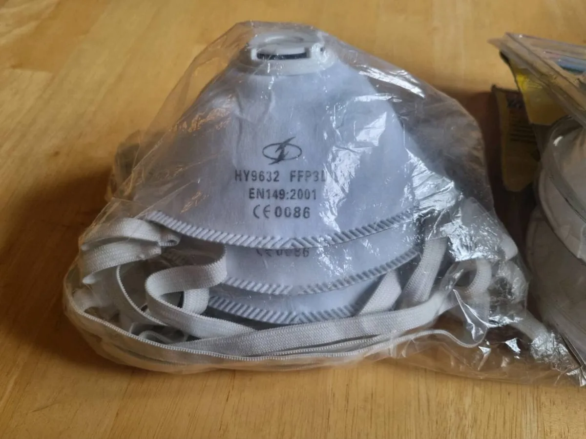 Respirator Face Masks with Exhalation Valve - Image 2