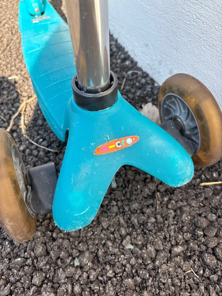 Boys scooter - Image 2