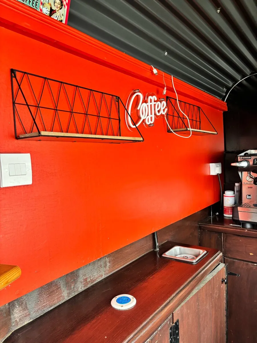 Horse Box Coffee Cart - Image 3