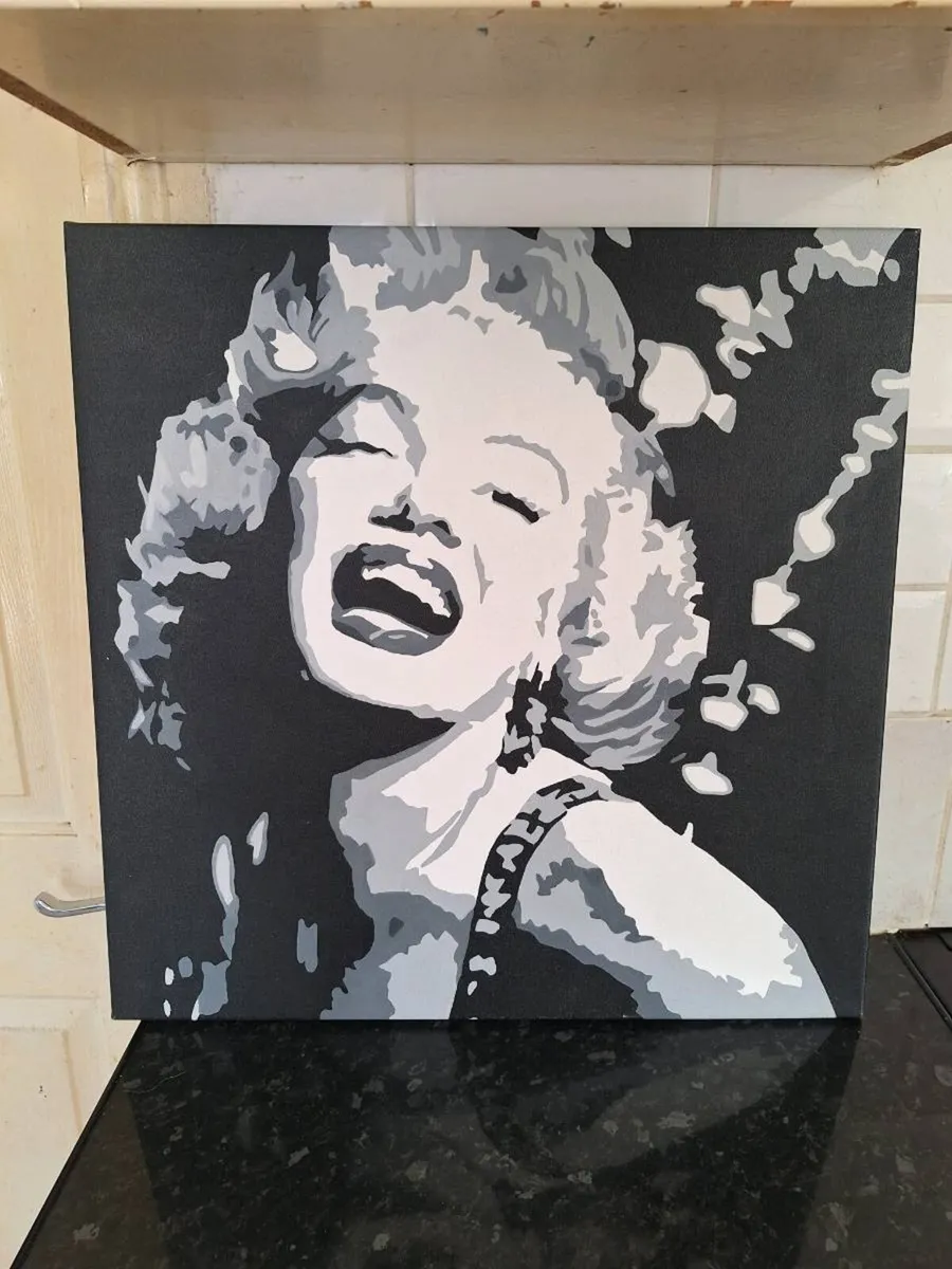 Vintage Marilyn Monroe vanity case + canvas print - Image 4