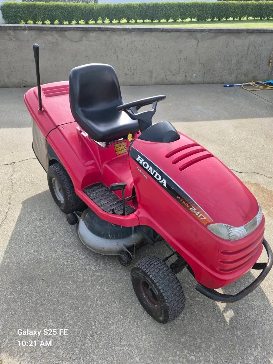 Honda ride on 2417 - Image 1