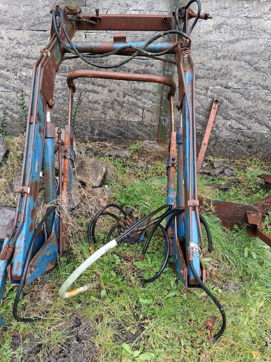 Tanco front loader - Image 4