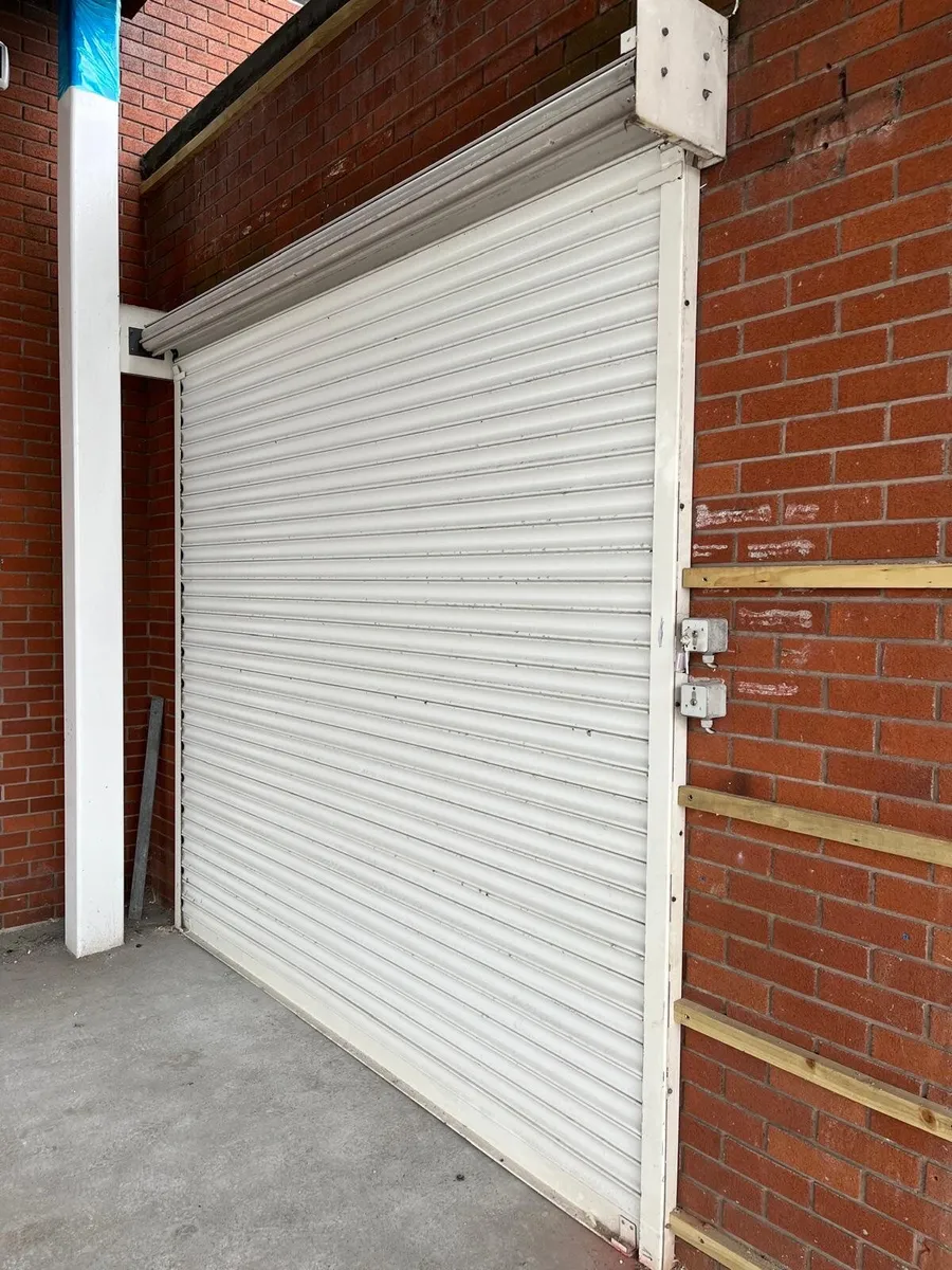 Security shutter - Image 2