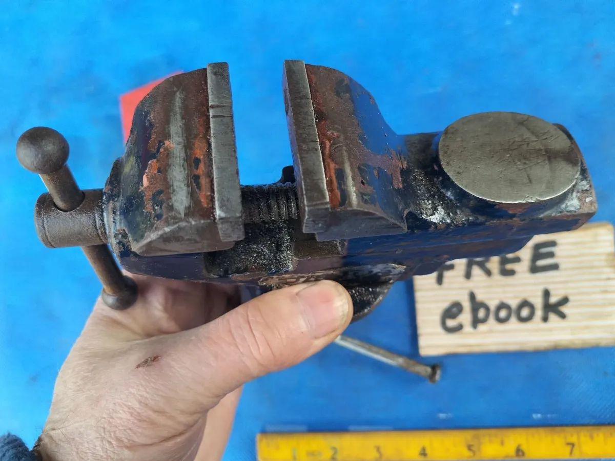 Swivel Vice with Anvil - Image 2