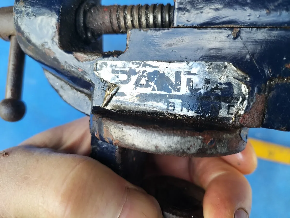 Swivel Vice with Anvil - Image 4