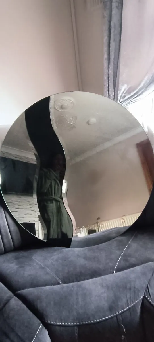 Mirror - Image 1