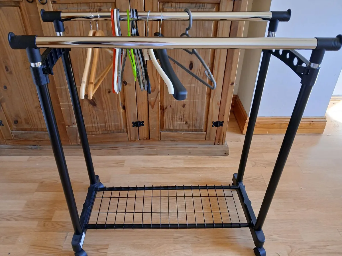 FREE Dog bed and Clothes rail - Image 2