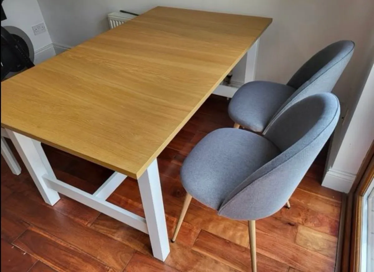 Extendable dining table - Image 2