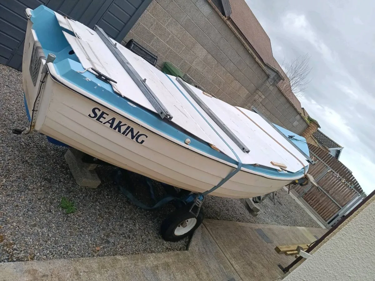 16 foot boat - Image 4