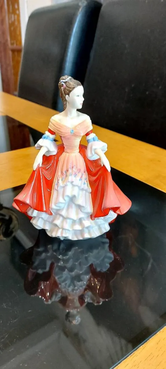 Royal Doulton Southern Belle HN 4997 - Image 1