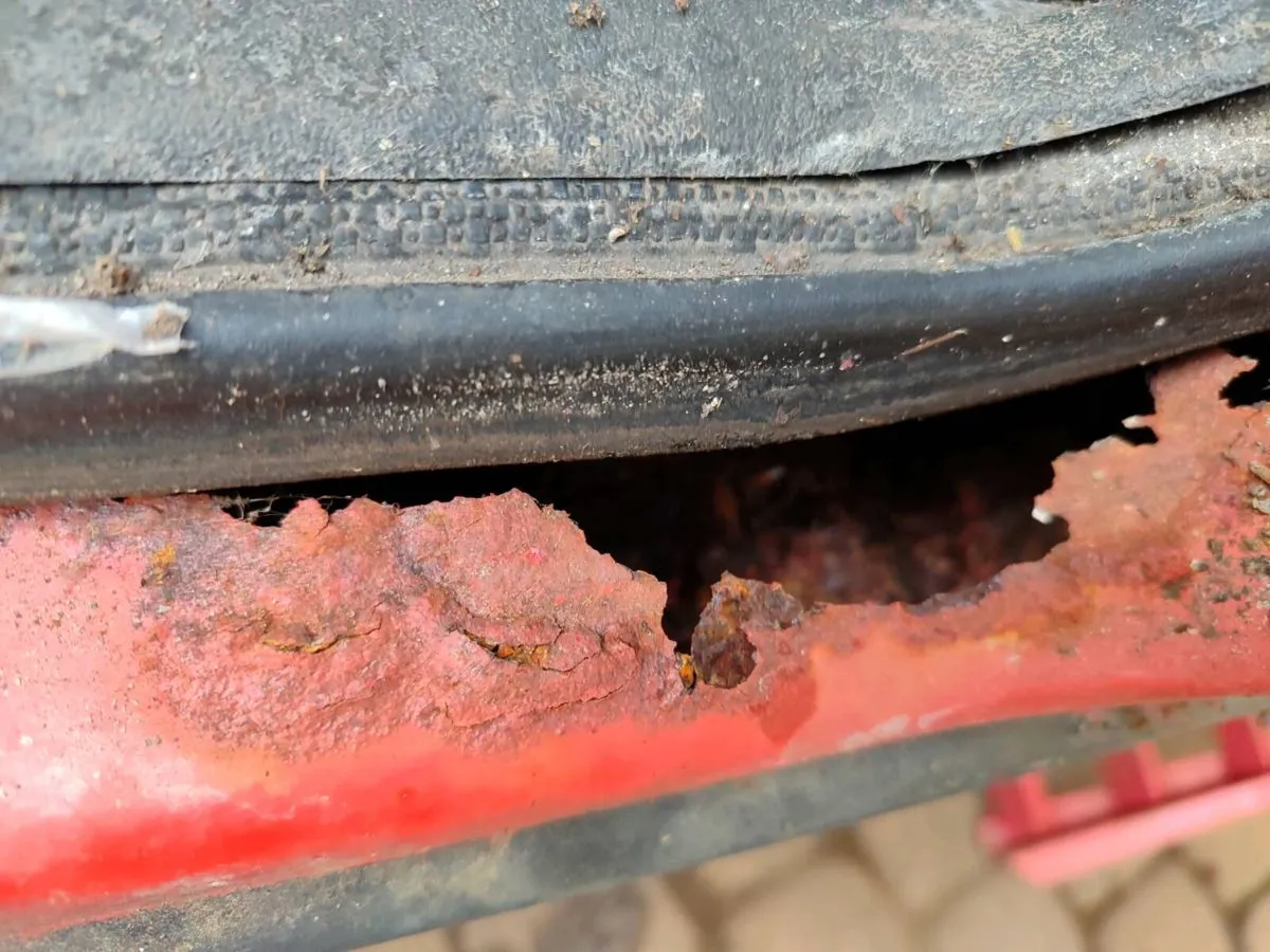 Ford Escort - Image 4