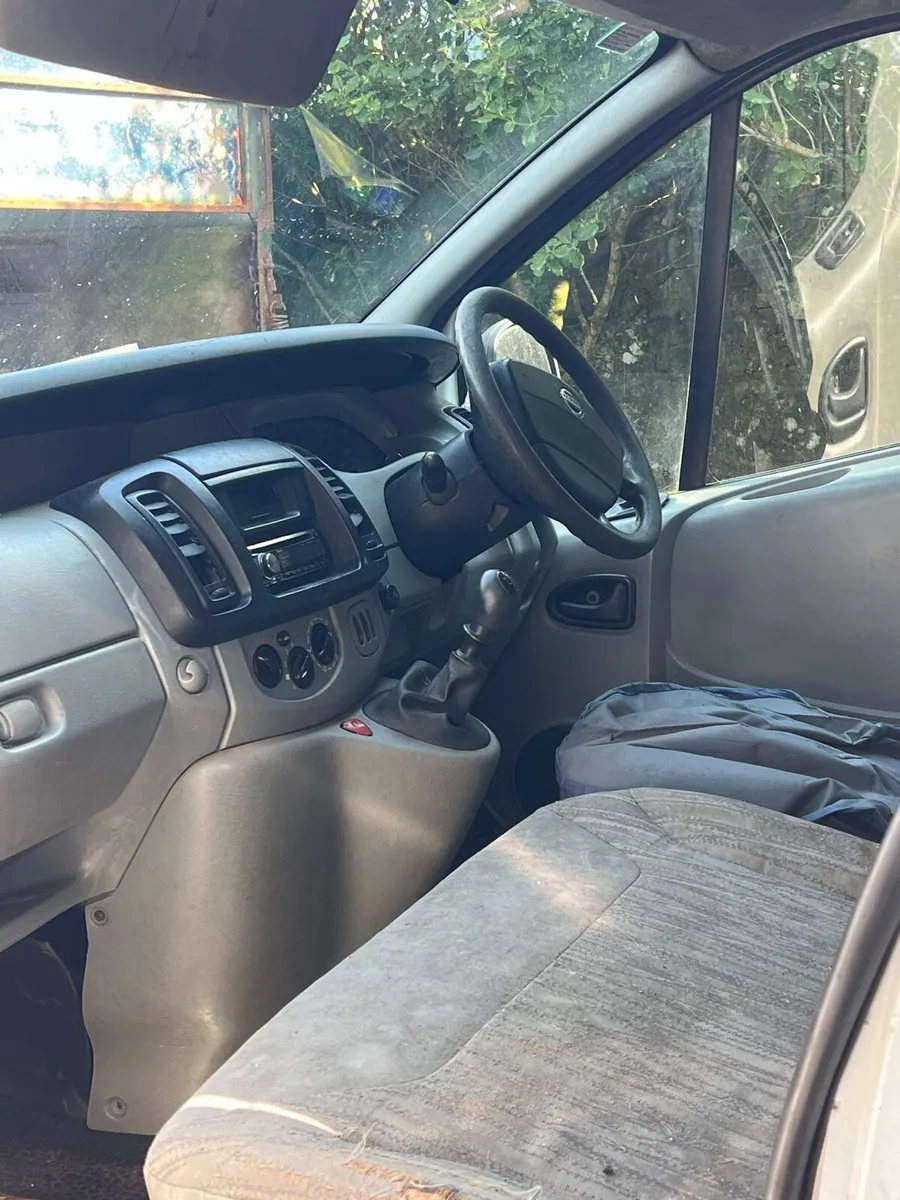 Nissan Primastar 2L crew cab, 2007, no tax or test - Image 3