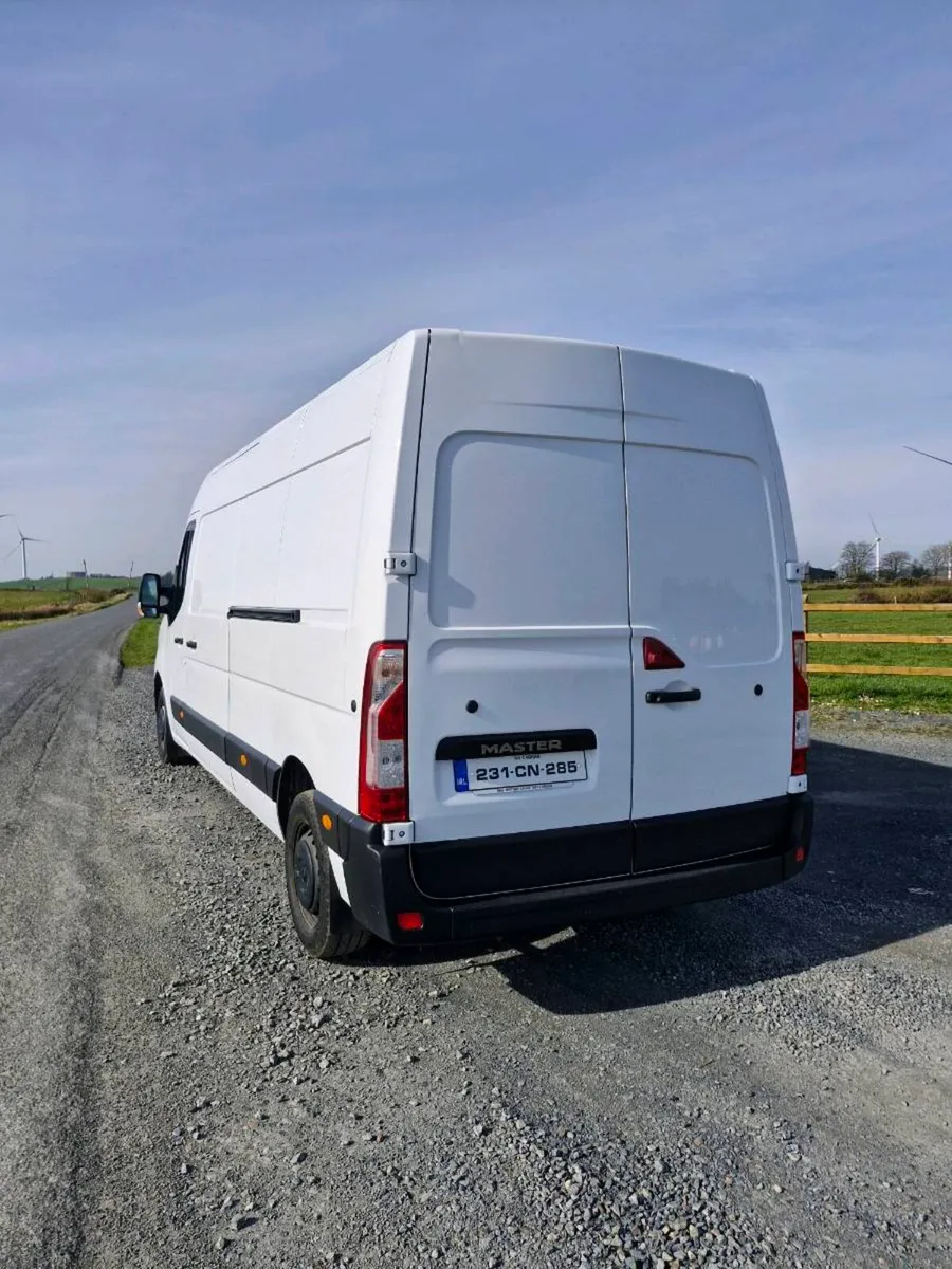 RENAULT MASTER LWB✴️ 2023✴️ 135BHP - Image 4