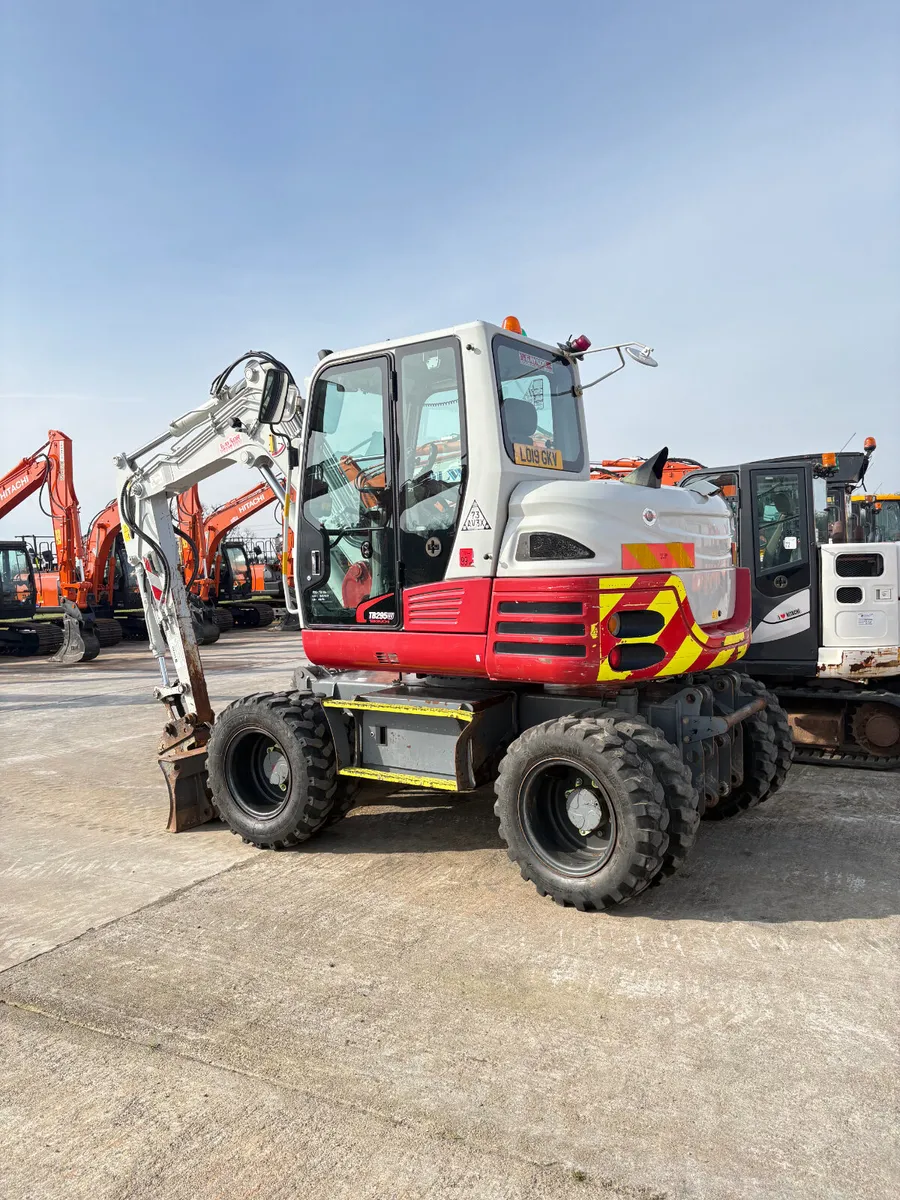 Takeuchi tb295w - Image 4