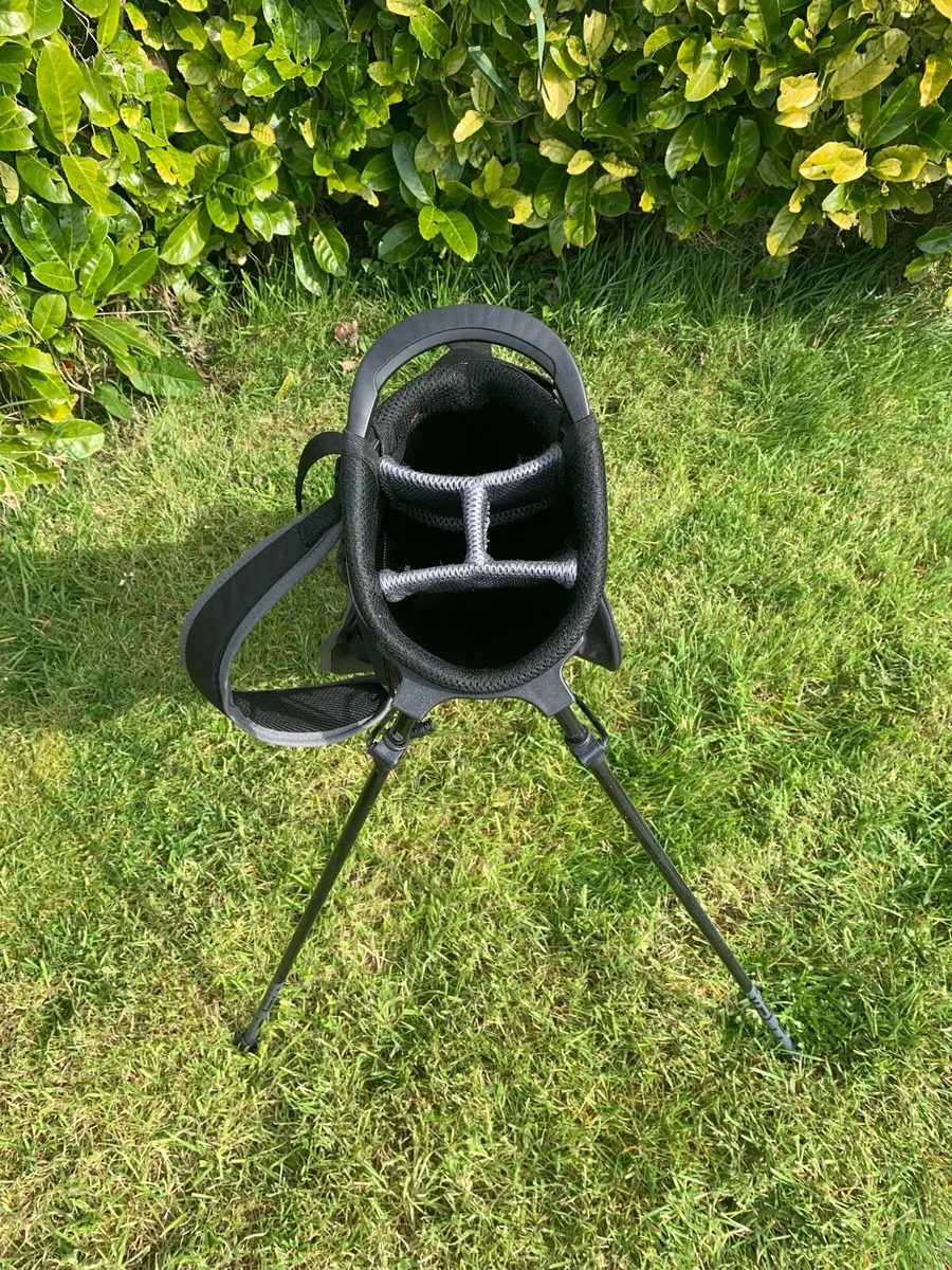 Golf set and trolly - Image 2