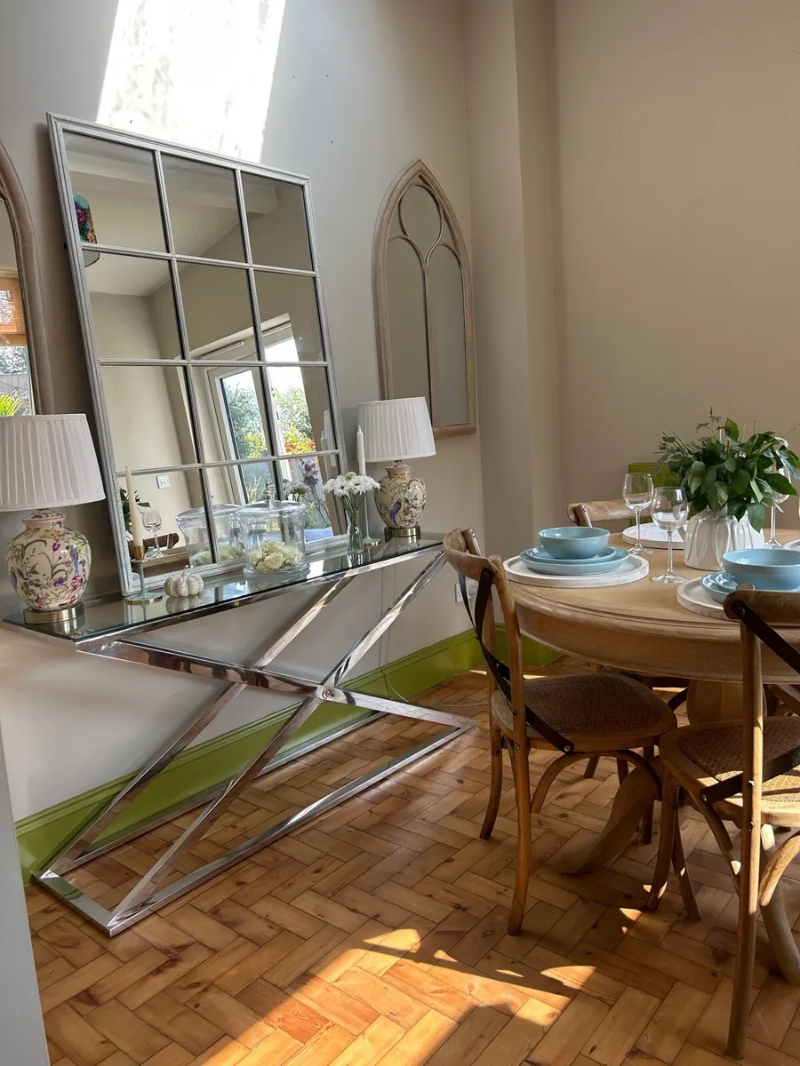 COACH HOUSE CONSOLE TABLE - Image 1