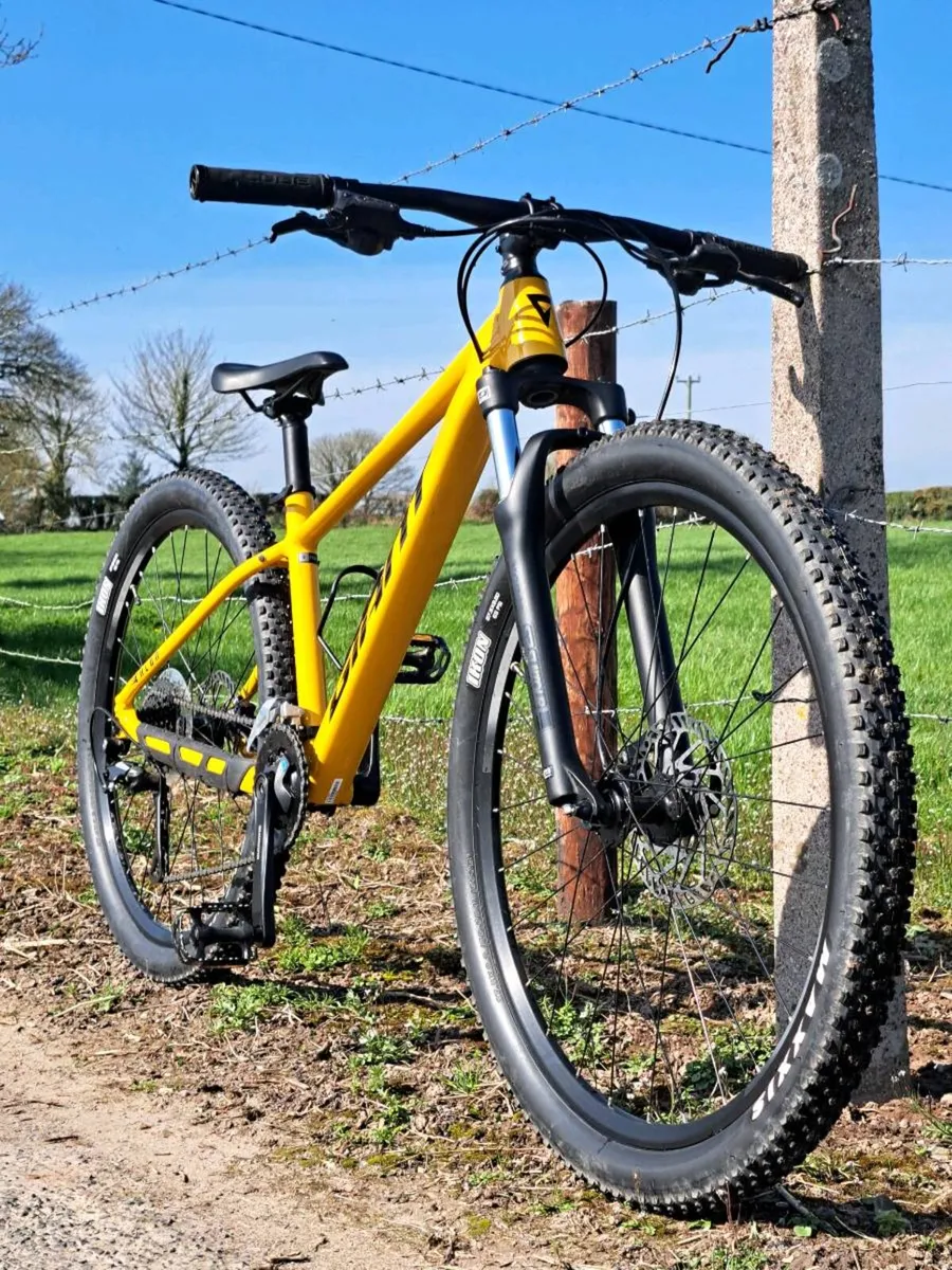 Giant talon3 (S) Mountain bike - Image 1