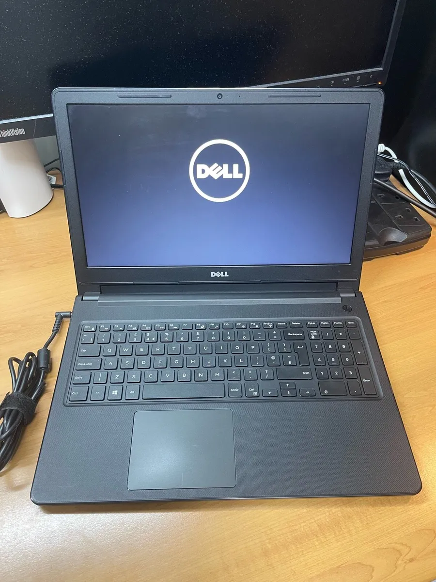 Dell laptop i3 pro 4/120 ssd - Image 1