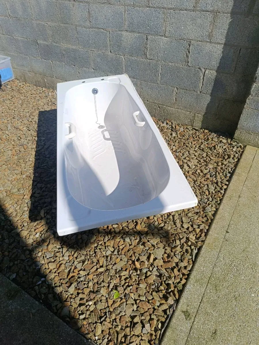 Bathroom Bath - Fiberglass - Image 2