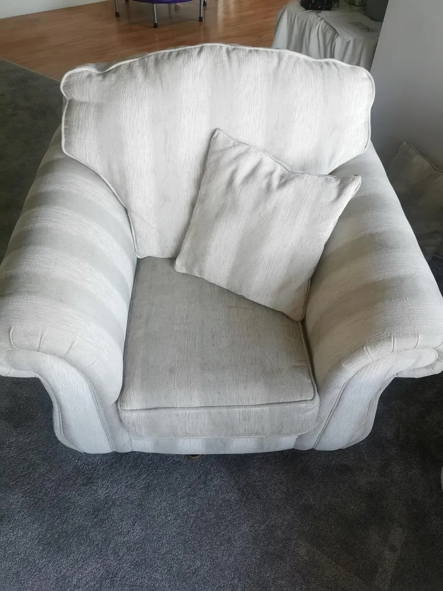 Couch 3-2-1 seater - Image 3