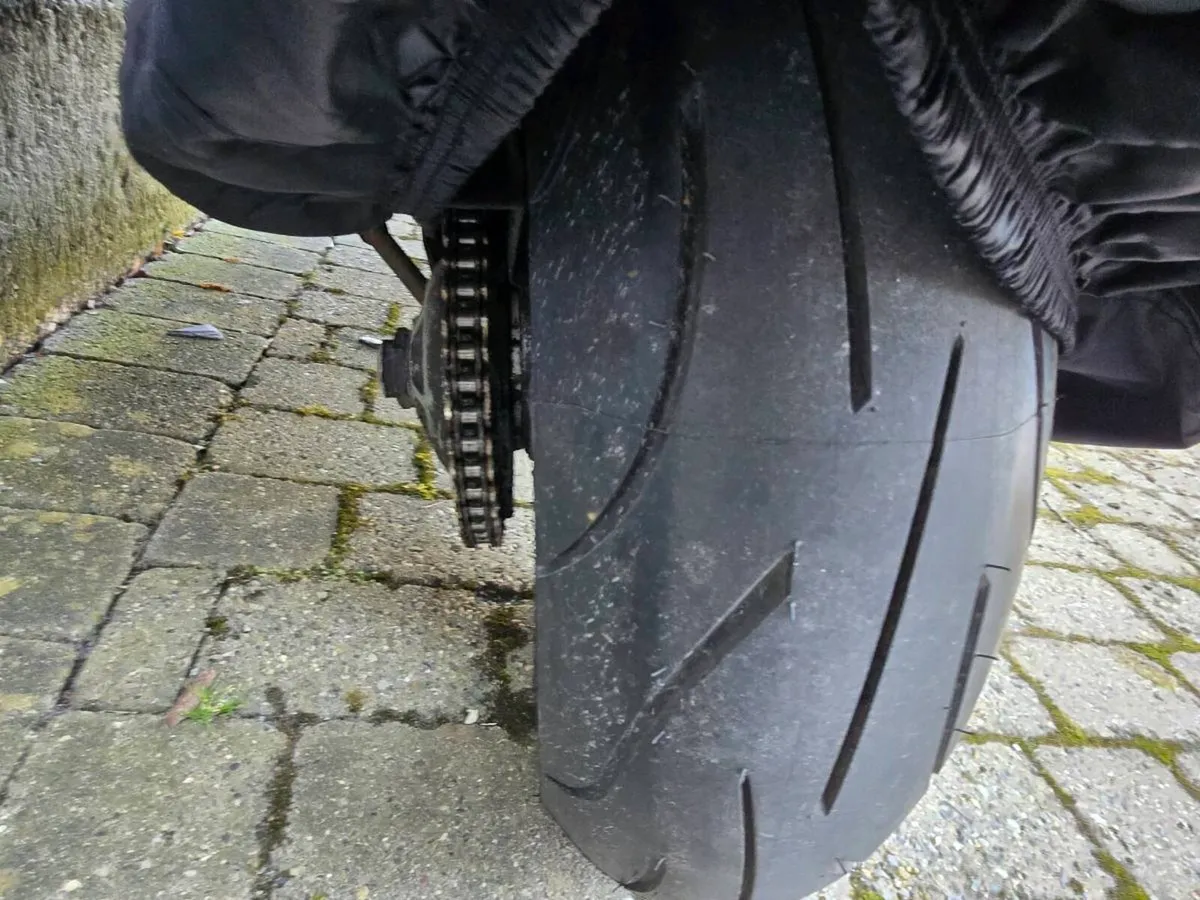 VFR 800 Vtec - Image 4