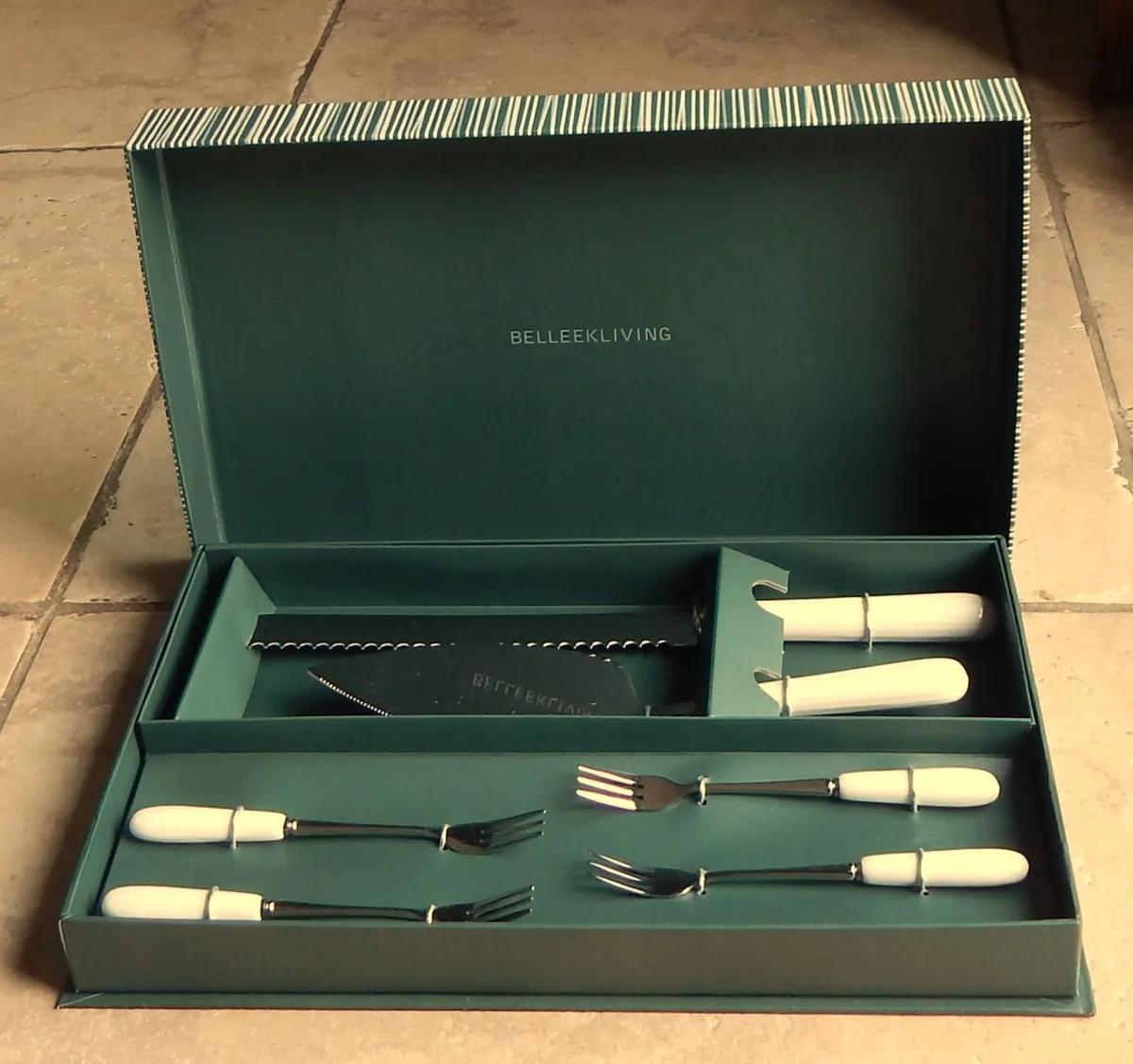 BELLEEKLIVING  Erne Pastry Set, New - Image 2