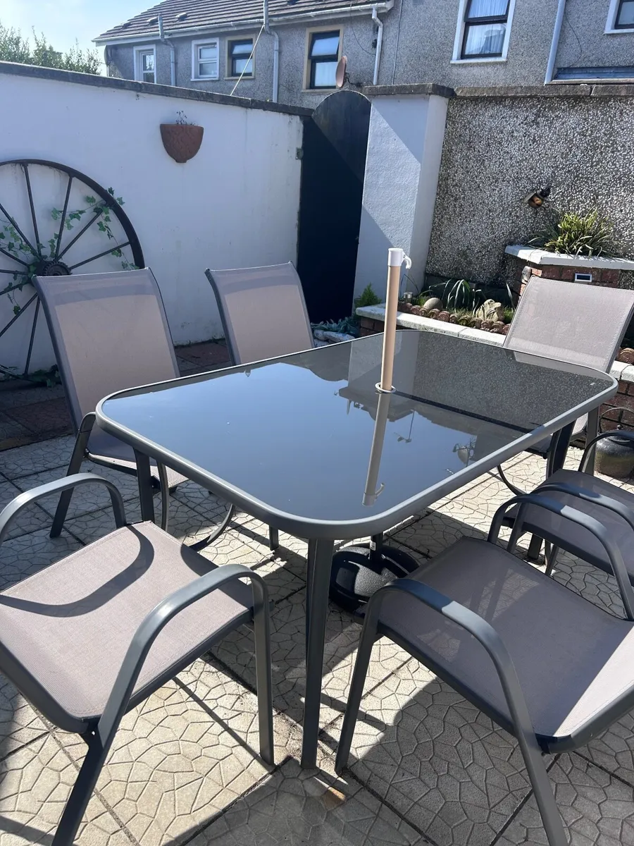 Garden furniture set - Image 1