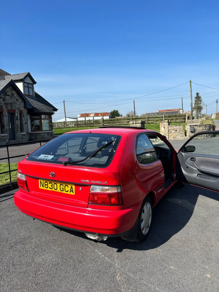 Toyota Corolla 1.3 gs - Image 2