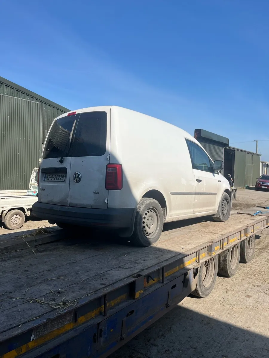 VW Caddy 160k km - Repairable/ breaking + shelving - Image 3