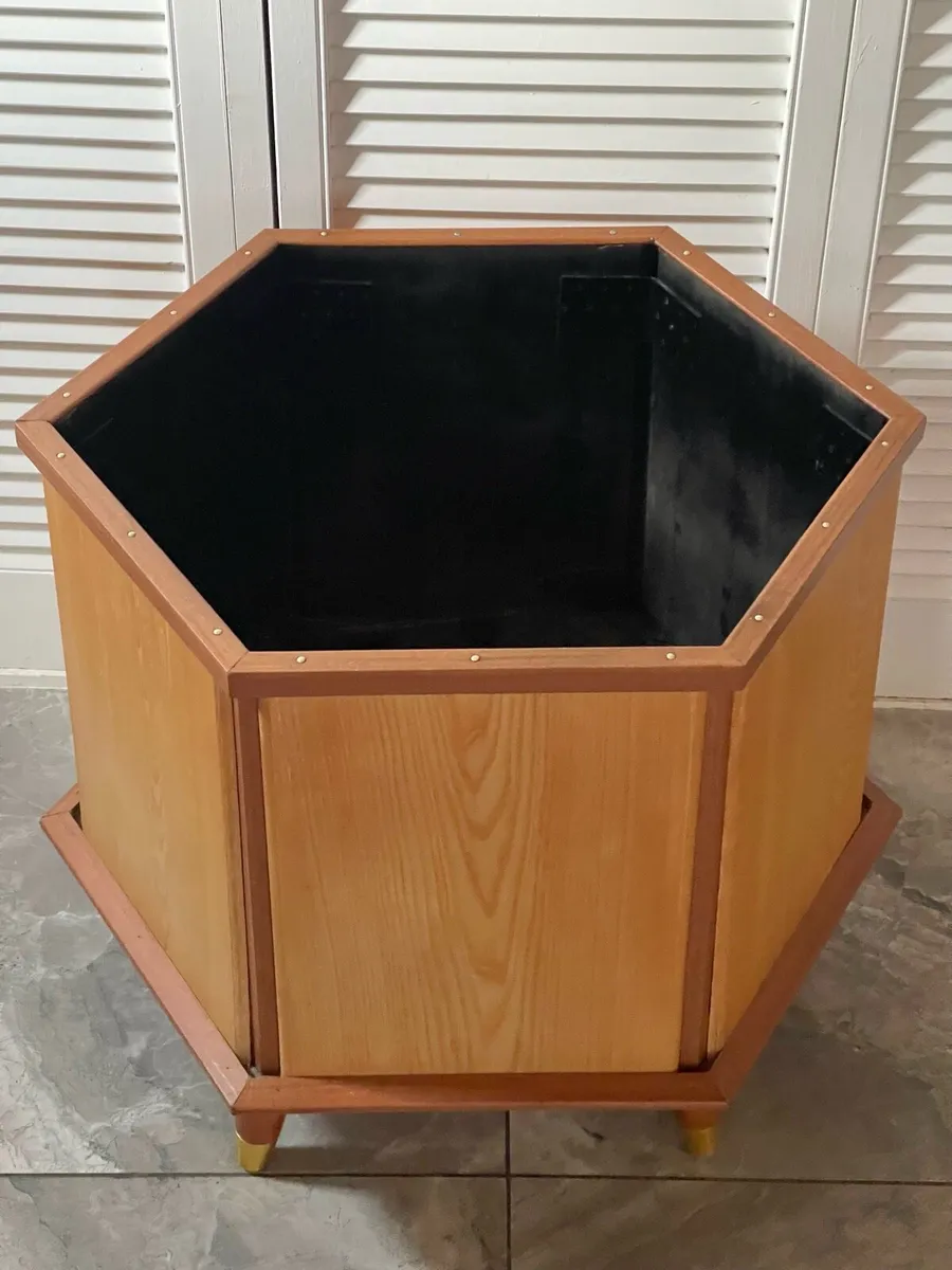 Mid century planter - Image 4