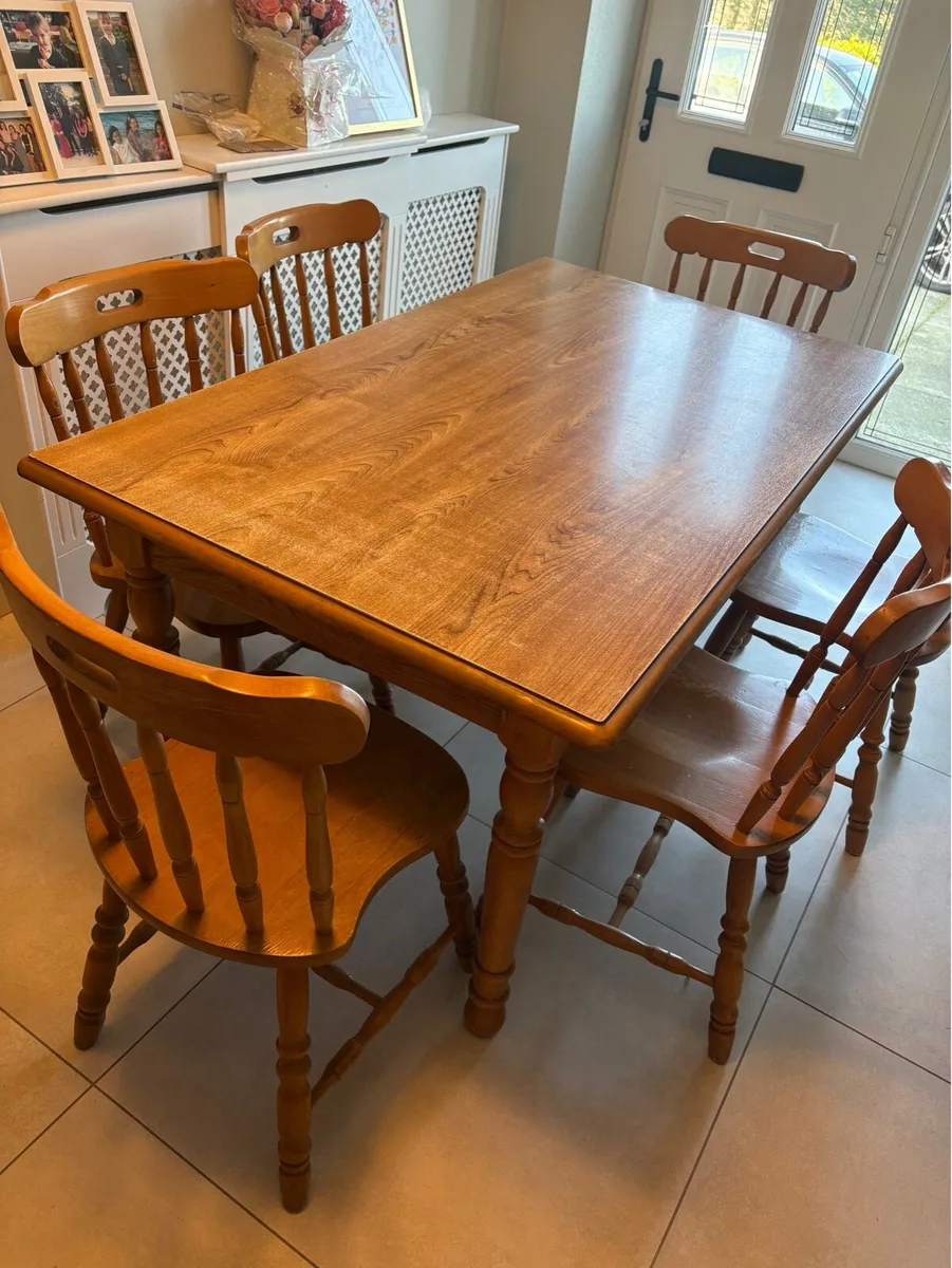 Kitchen Table and Chairs - Image 1