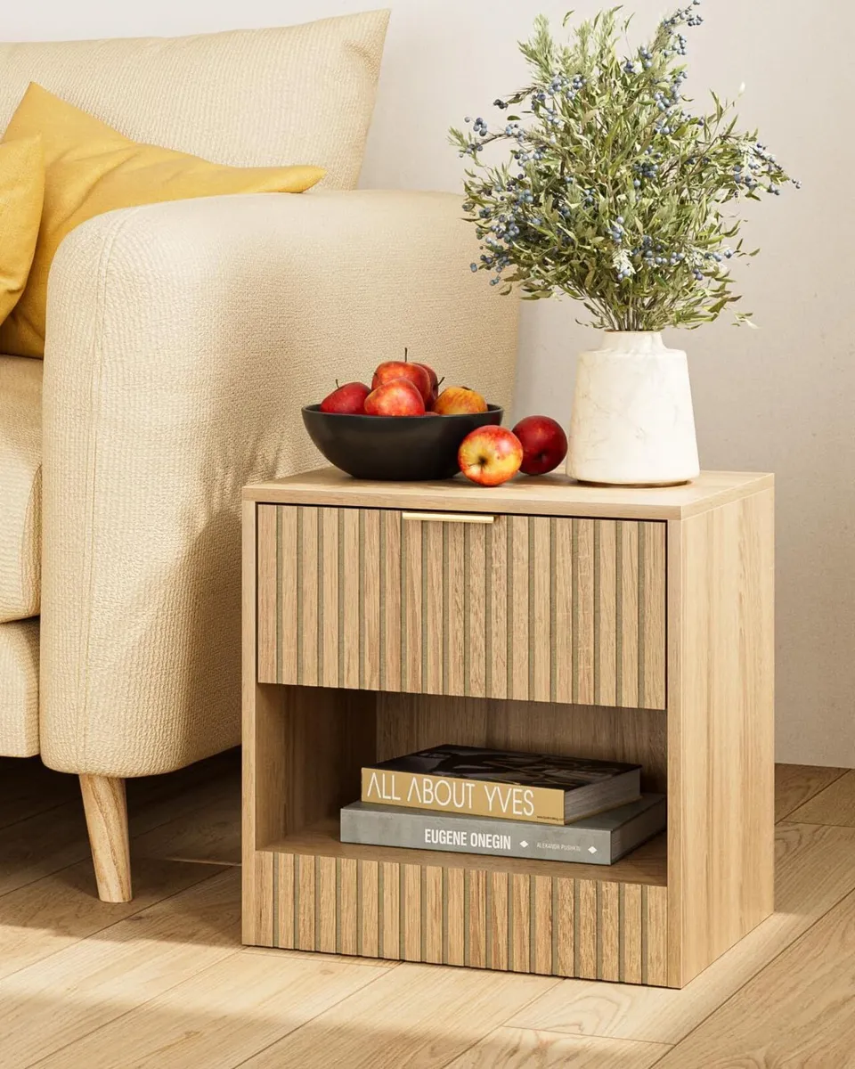 Oak Bedside Table Small Cabinet with Drawer - Image 4