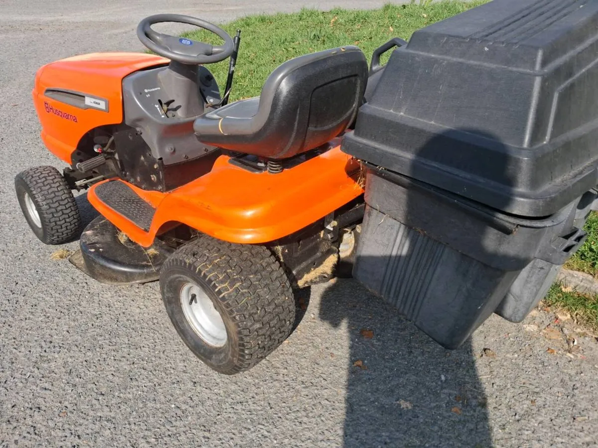 Husqvarna lawnmower - Image 3
