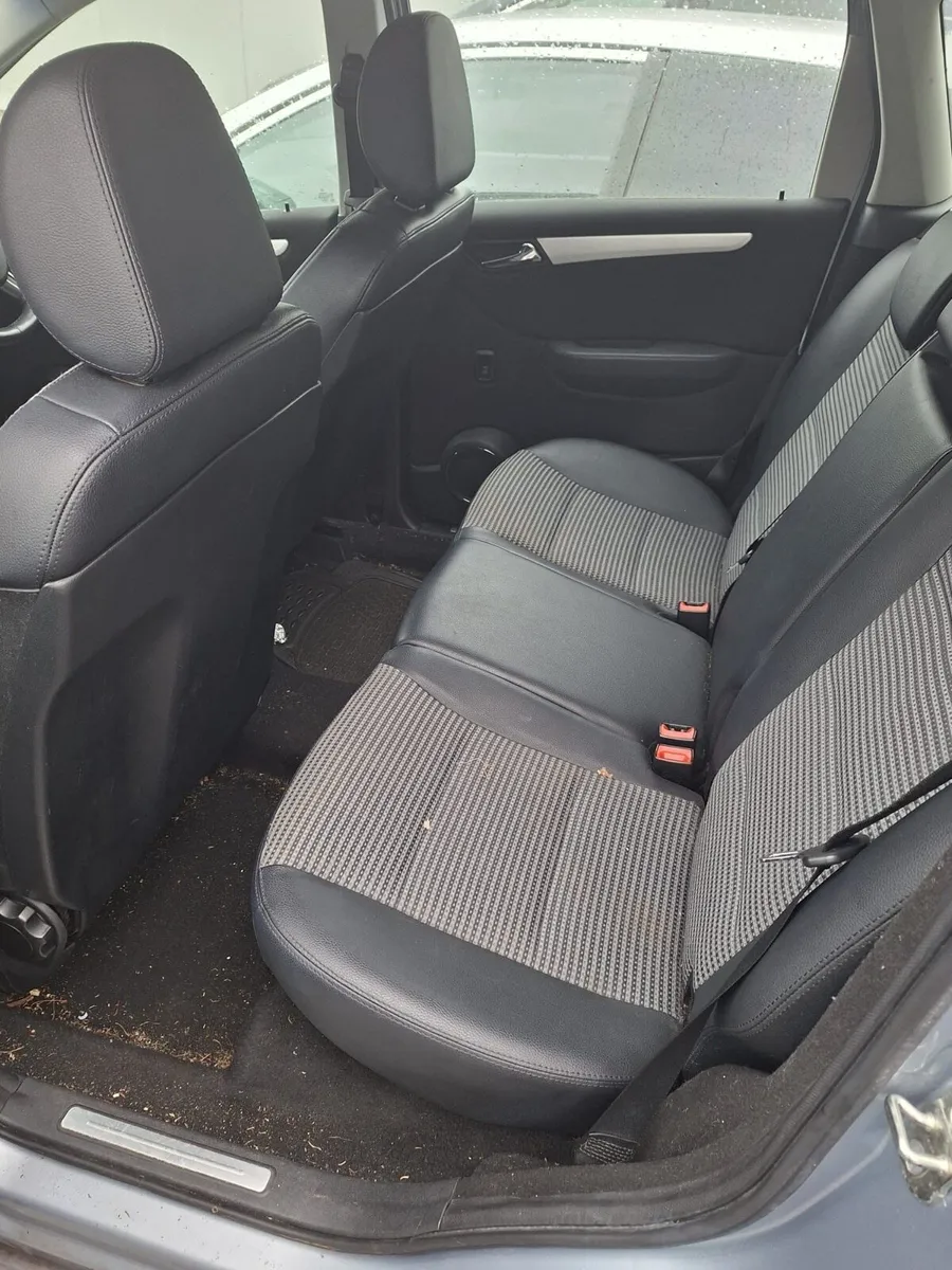 2008 Mercedes B 150 automatic for parts - Image 3