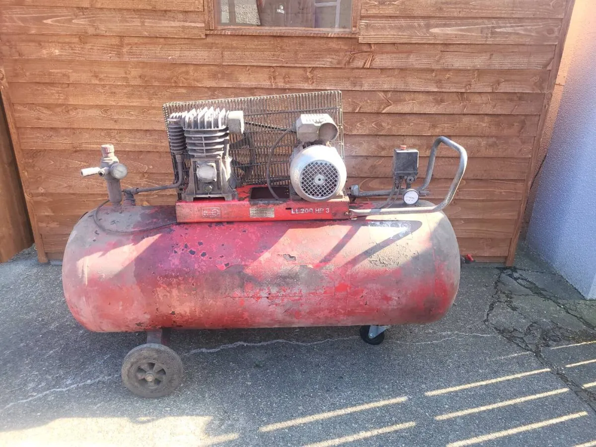Compressor 200 L - Image 1