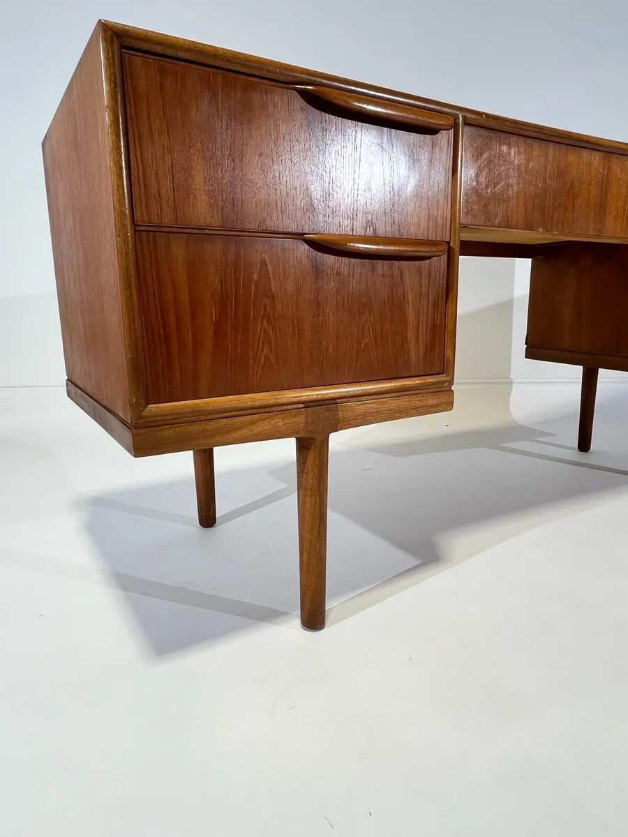 Mid century desk - Image 4