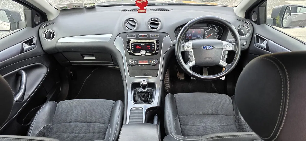 132 FORD MONDEO TITANIUM DIESEL - Image 3