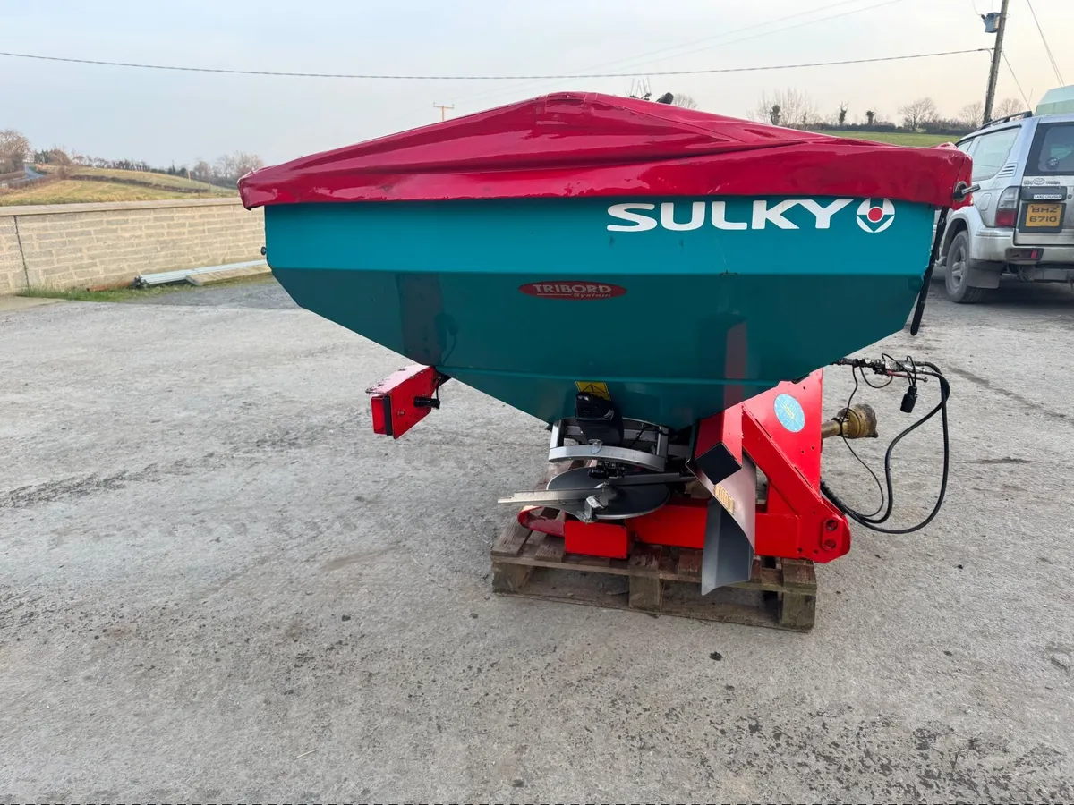 Fertiliser sower - Image 3