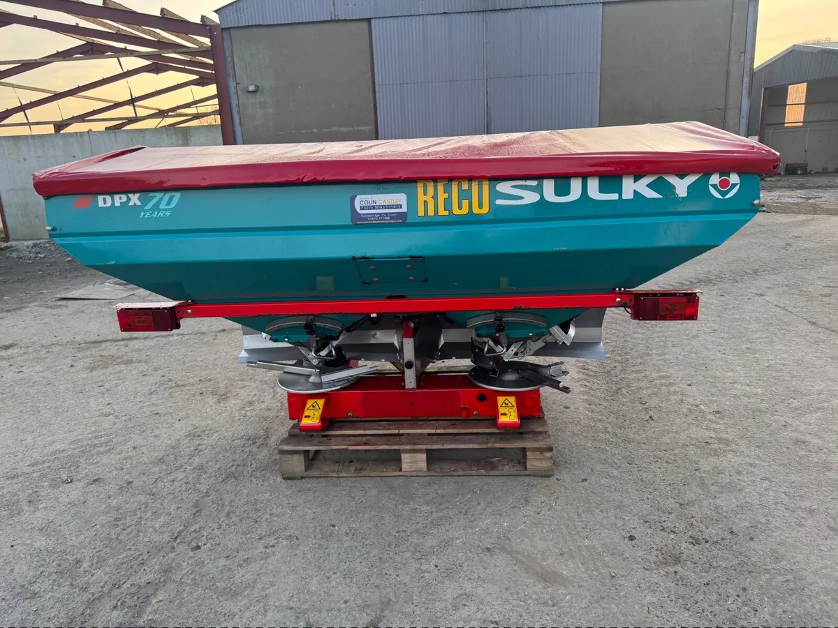 Fertiliser sower - Image 4