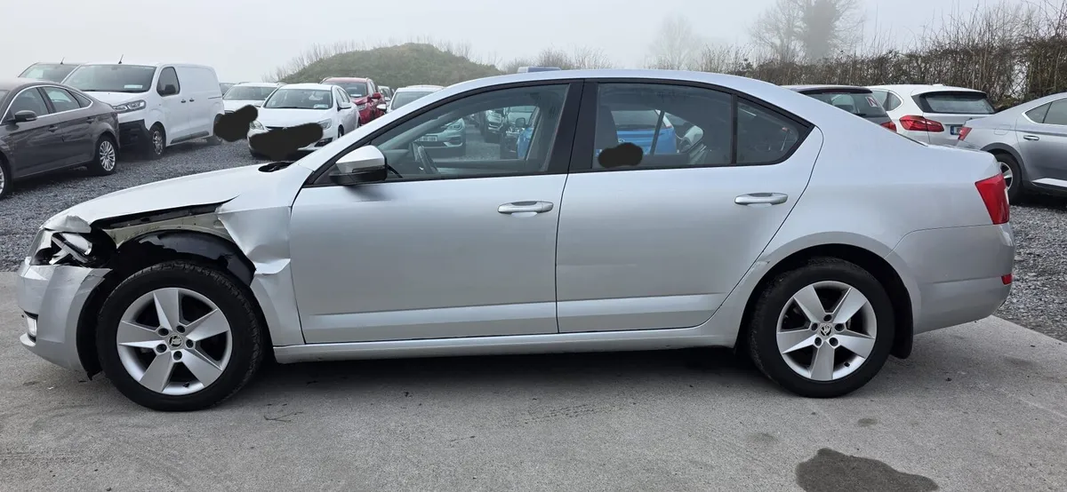 151 SKODA OCTAVIA DIESEL - Image 4