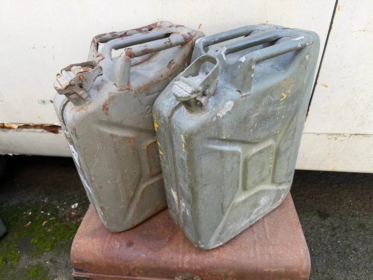 Vintage antique and collectibles - Image 3