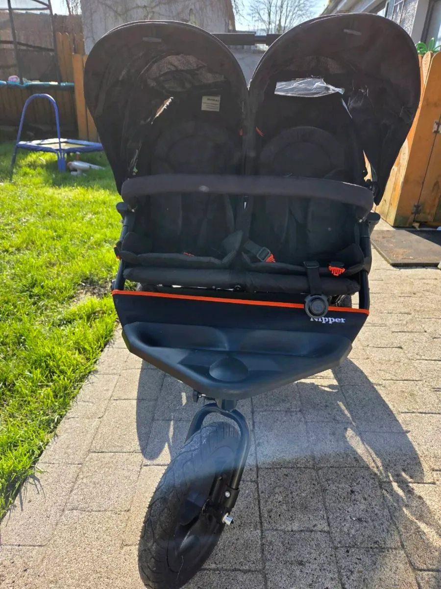 Out and About Double Nipper V5 with extras - Image 1
