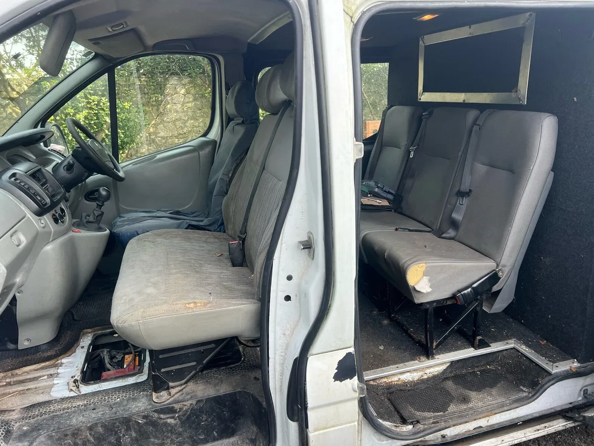 Nissan Primastar 2L crew cab, 2007, no tax or test - Image 2