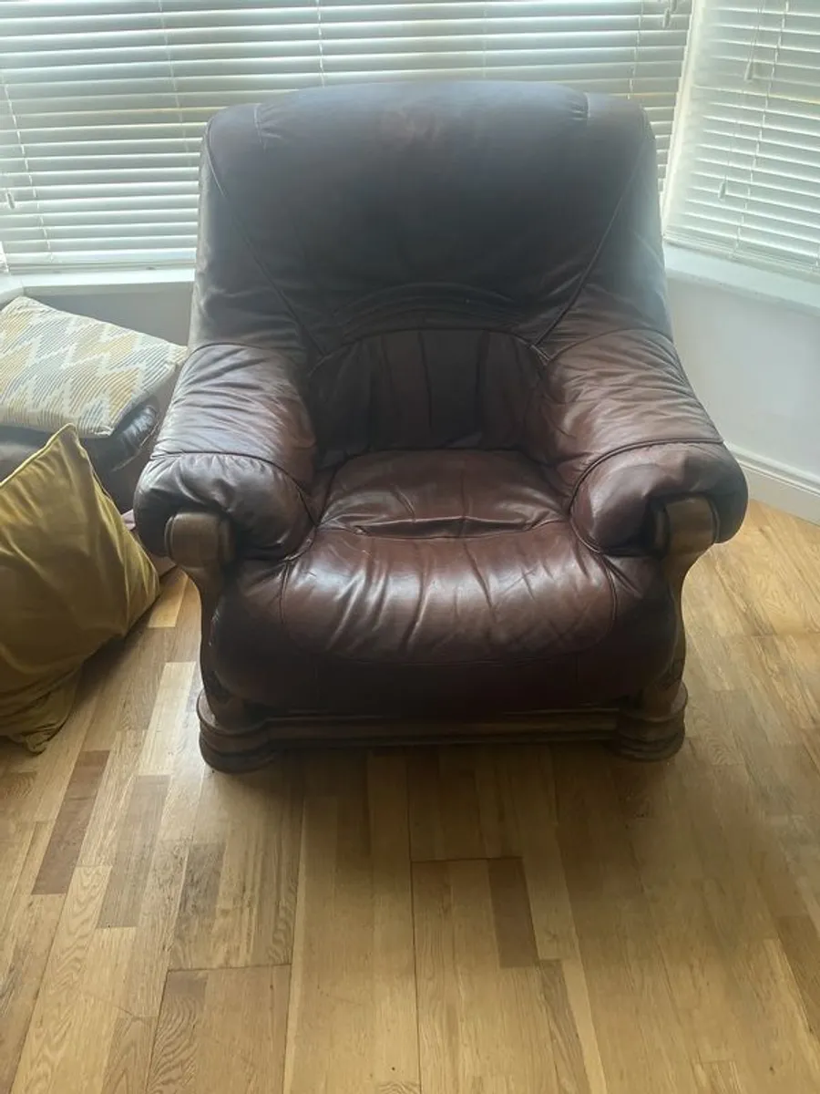 3 piece leather suite free - Image 2