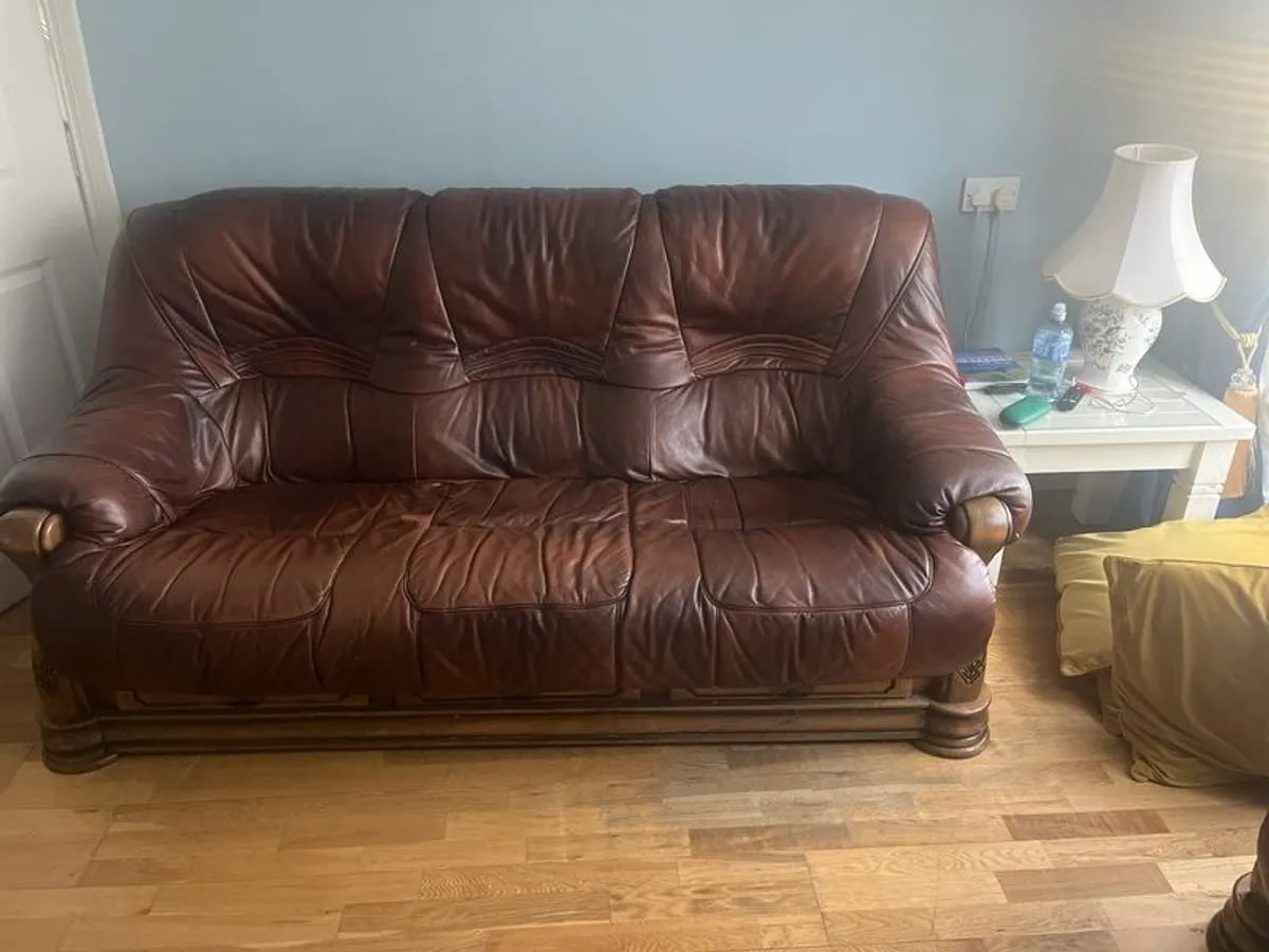 3 piece leather suite free - Image 3