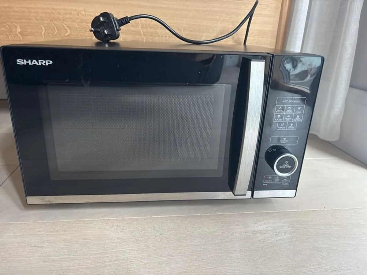 SHARP Quality Series YC-QS204AU-B Solo Microwave - Black - Image 1