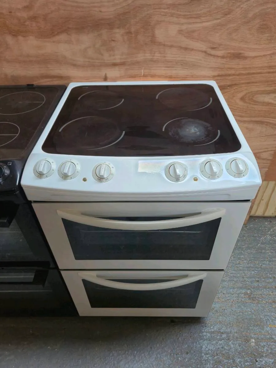 Zanussi Freestanding Electric Cooker 60cm - Image 2