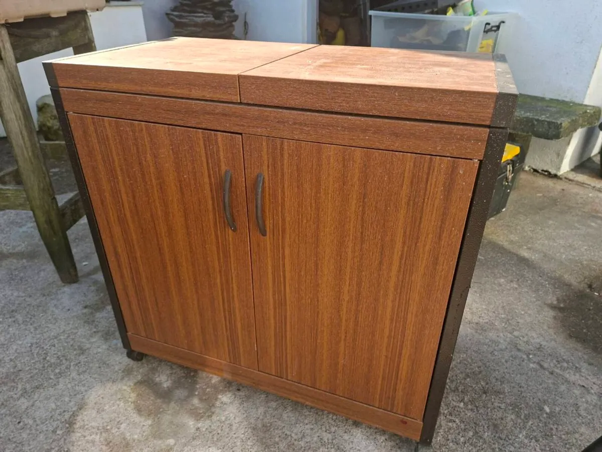 Vintage electric food warmer/hostess trolley FREE - Image 1